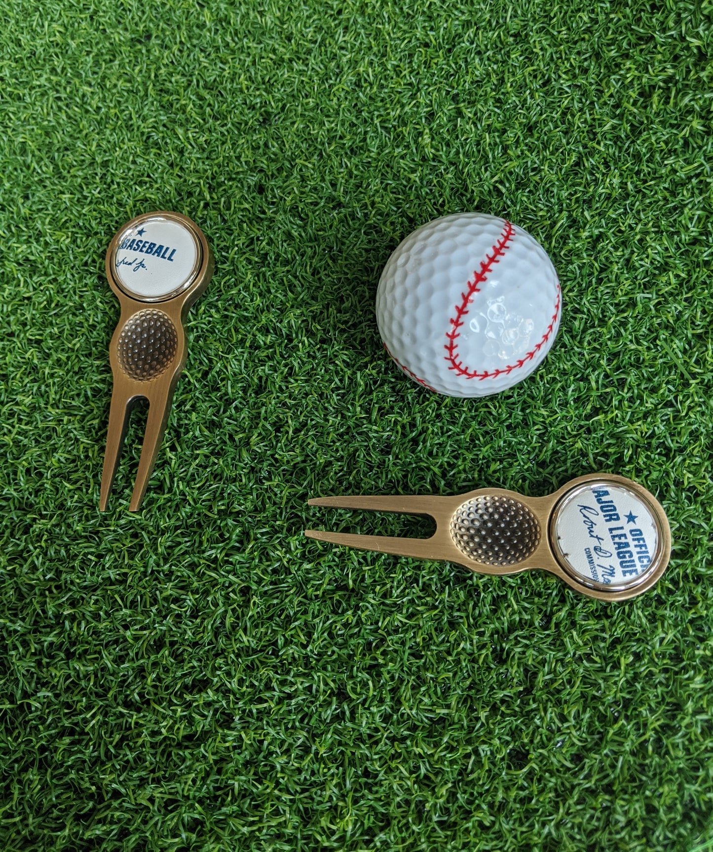 Baseball Divot Tool & Magnetic Golf Ball Marker