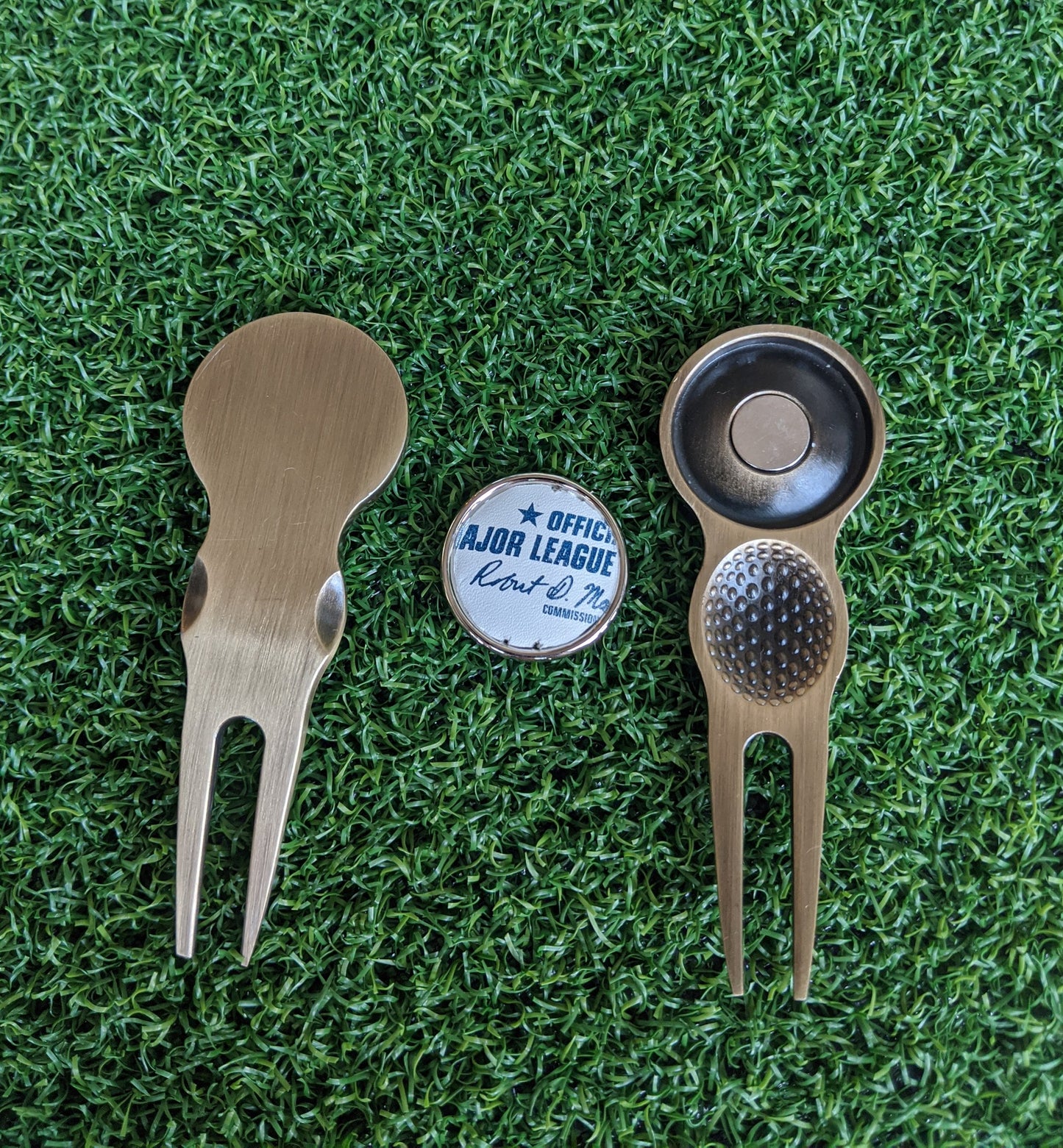 Baseball Divot Tool & Magnetic Golf Ball Marker